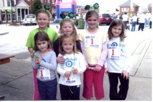 Participants in the 2011 Leprechaun Lap.