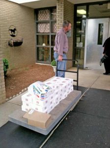 Joe Carter delivers doughnuts to Merriwether Middle