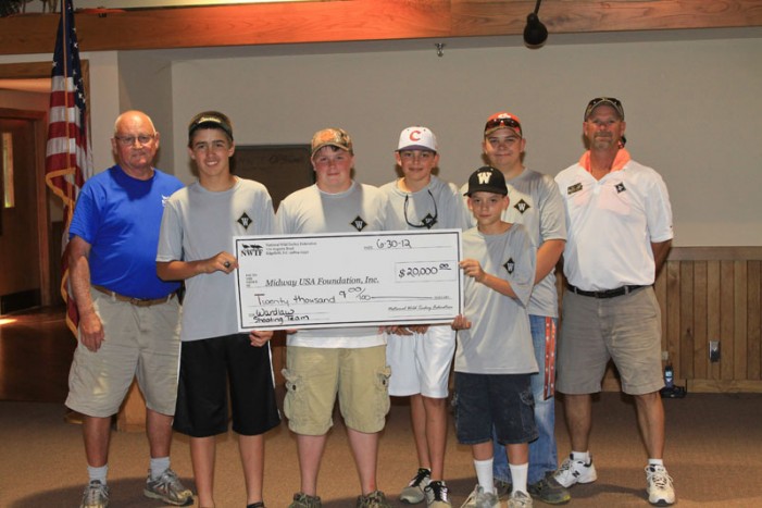 Wardlaw Shooting Team Receives $20,000 Gift Through NWTF