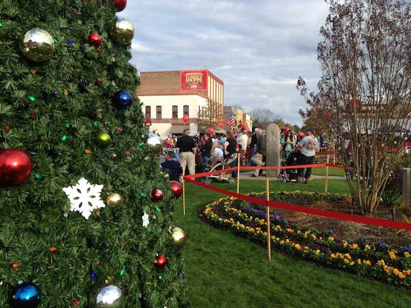 Edgefield Christmas Parade