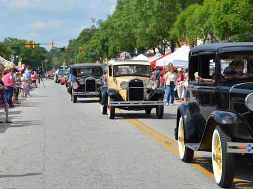 Johnston Peach Blossom Festival Loves A Parade