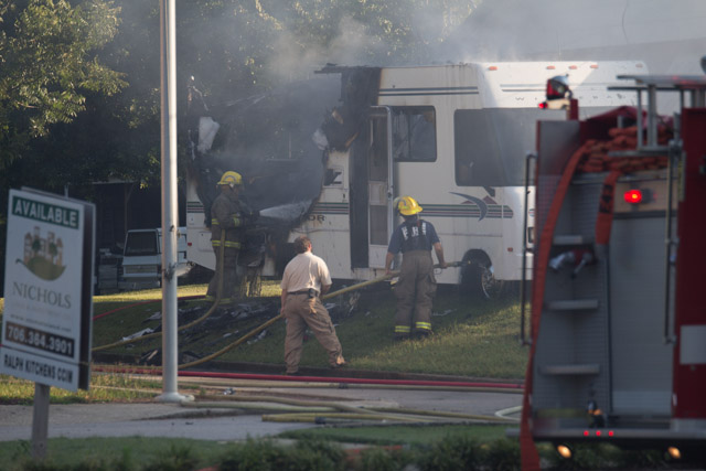 Fire-on-Columbia-Road-9-11-1