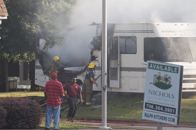 Fire-on-Columbia-Road-9-11-2