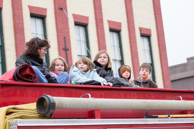 Edgefield Christmas Parade 2013-53