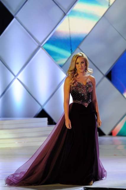 Miss-SC-Makayla-Stark-Duncan-Teen-Evening-Gown-(2)