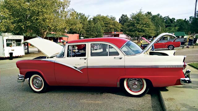 Thurmond Burnett’s Restored 1956 Ford Towne Sedan