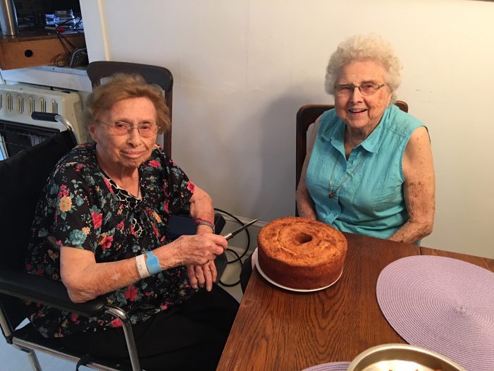 Celebrated Nonagenarians Enjoy a Kitchen Peach Fest