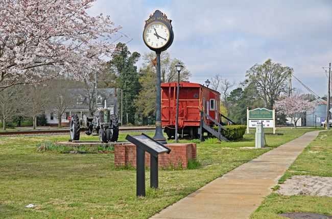 Town of Ridge Spring, City of Greenwood Receive CDBG Grant Awards for Projects